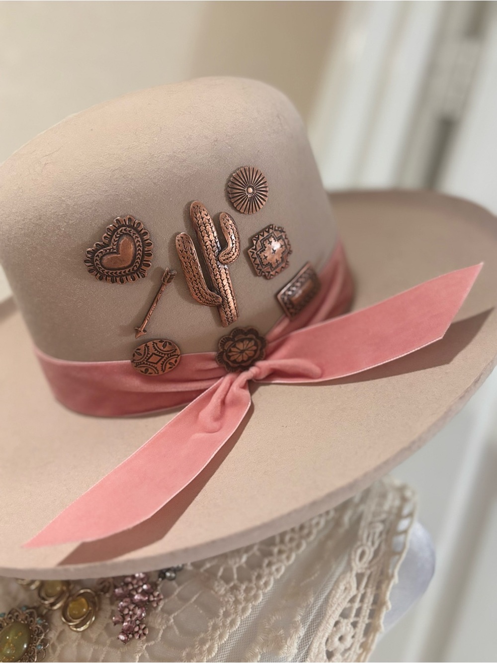 Ariat Beige Felt Western Hat with Pink Ribbon and Copper Concho Accents